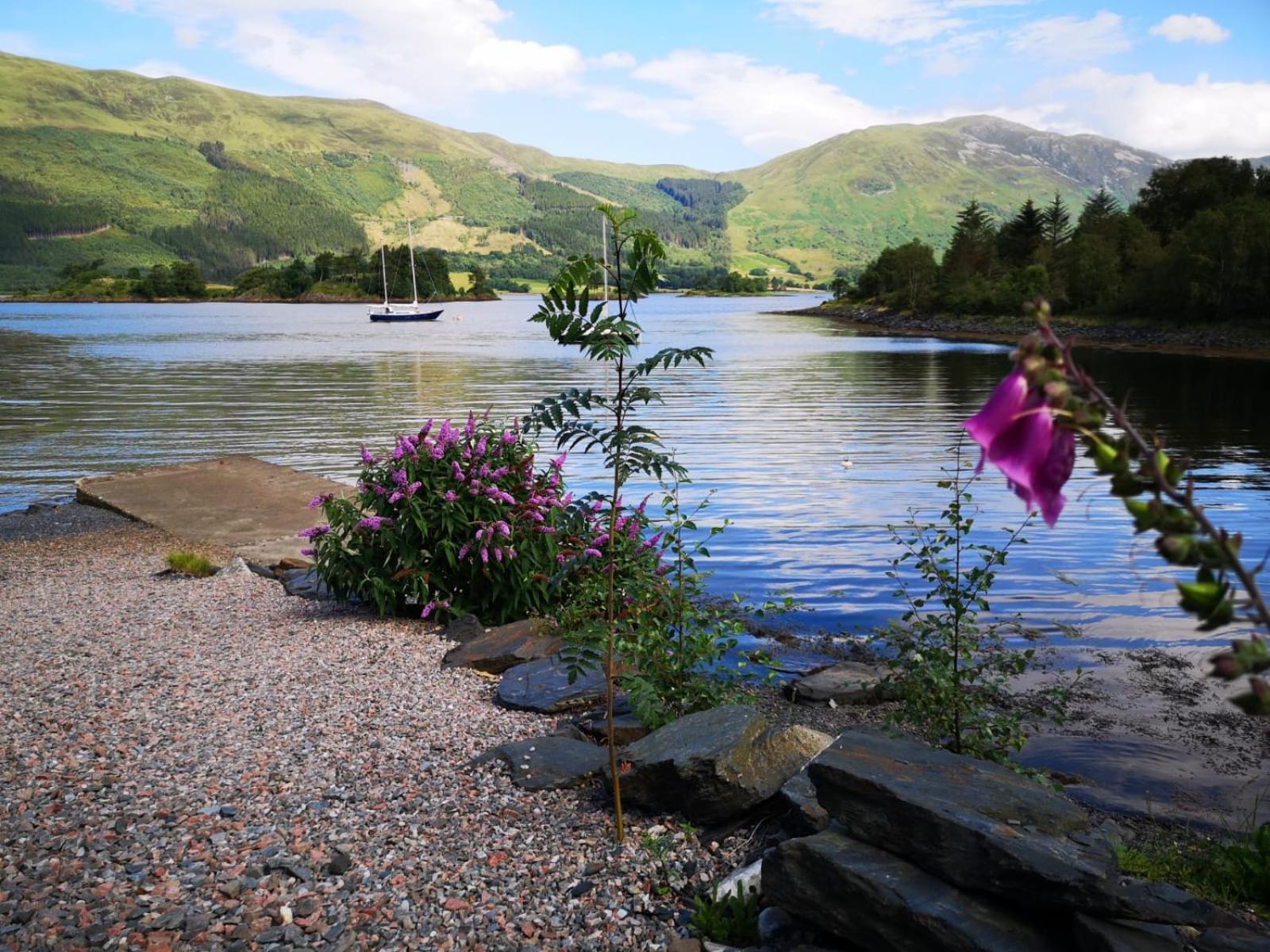 View Of The Mountain Appartement North Ballachulish Buitenkant foto